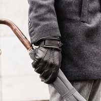 Black Alessio Handmade Deer Leather Gloves | Bombinate Black Alessio Handmade Deer Leather Gloves | Bombinate
