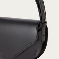 Black Saddle Bag Mavi | Bombinate Black Saddle Bag Mavi | Bombinate