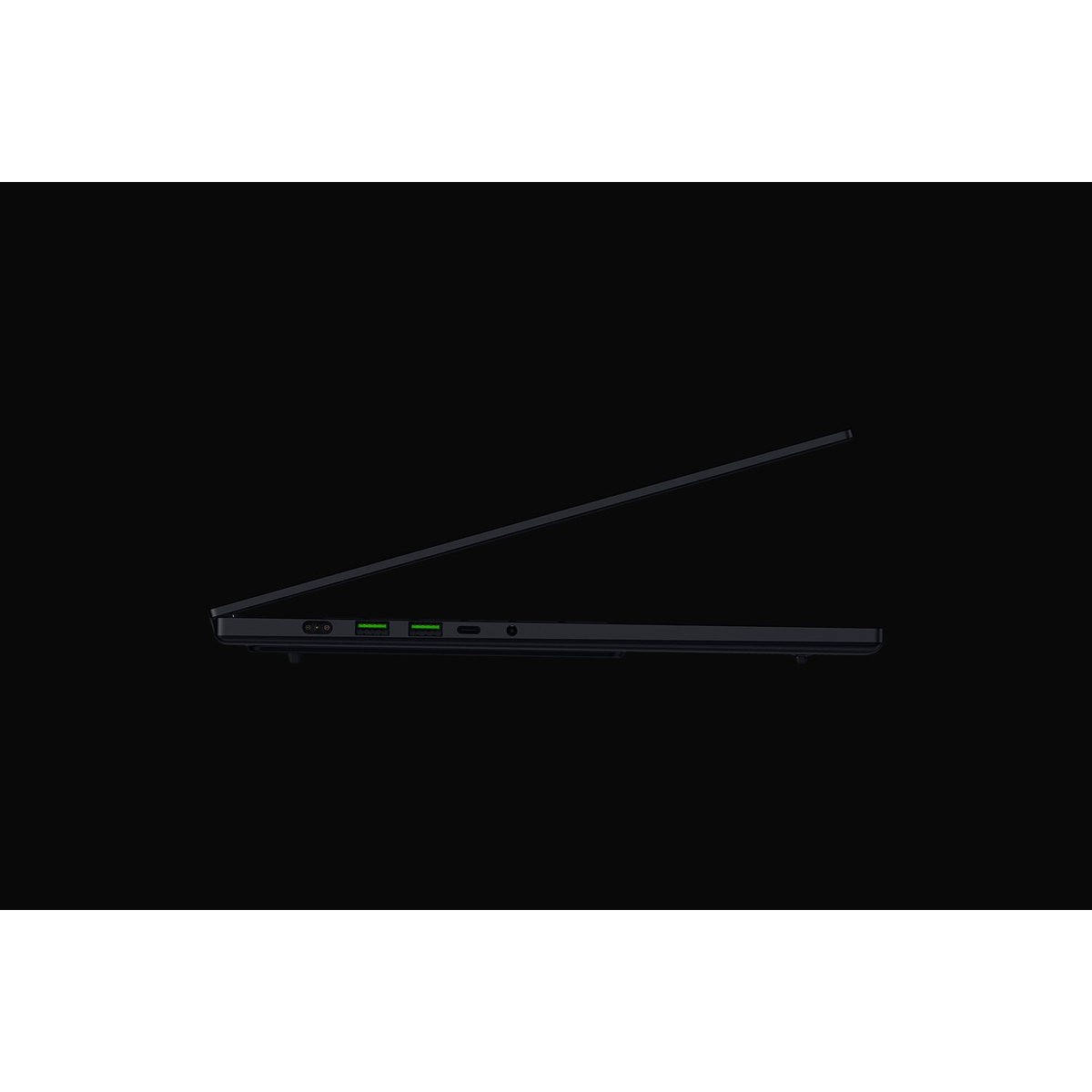 Blade 16 R AI 9 365/32GB/RTX 5080/1TB
