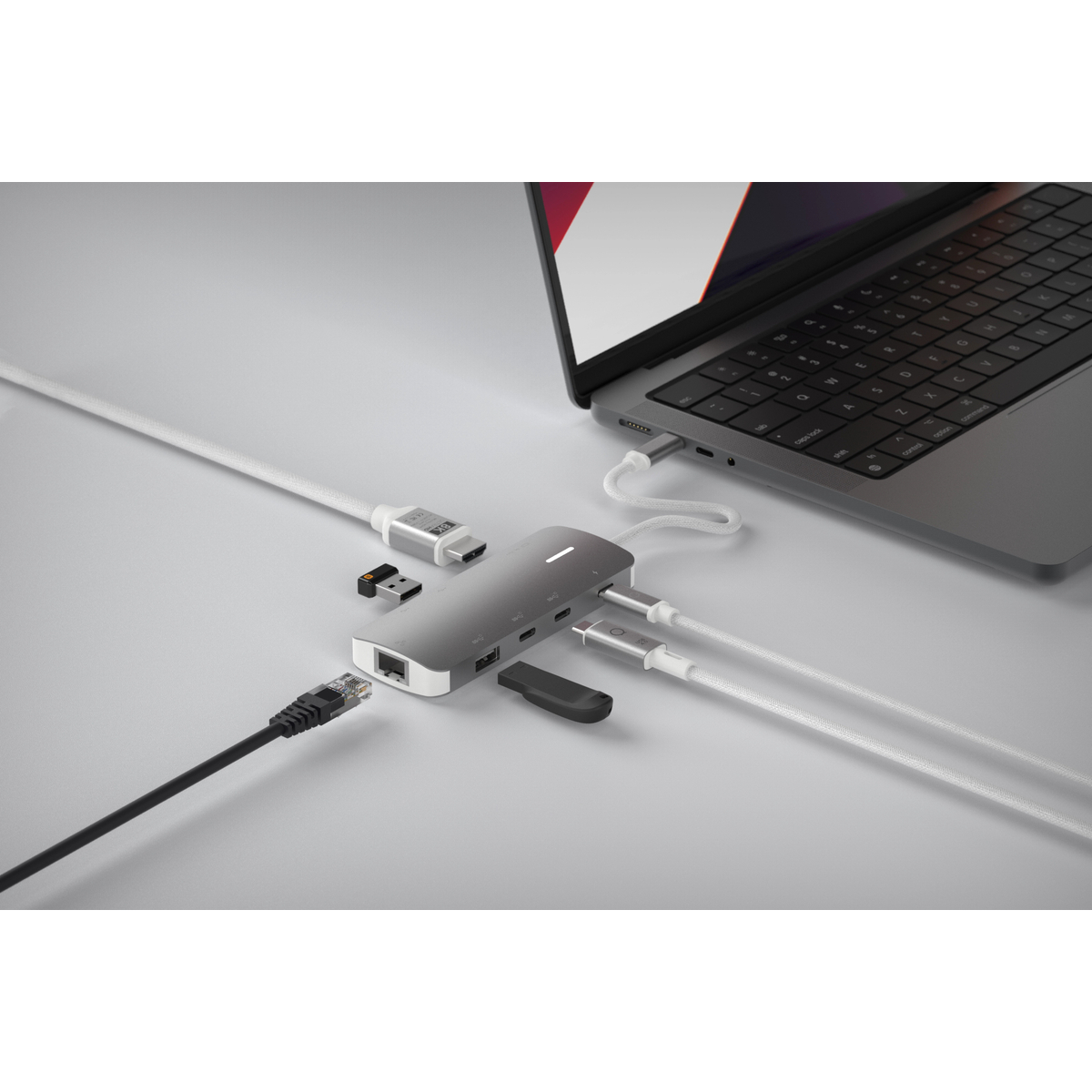 8in1 8K PRO USB-C Multiport Hub 140W
