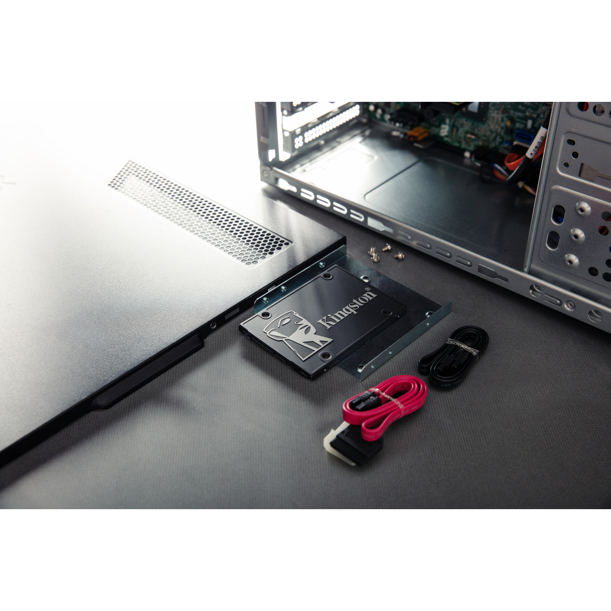 SSD Int 2048GB KC600 SATA3 2.5in