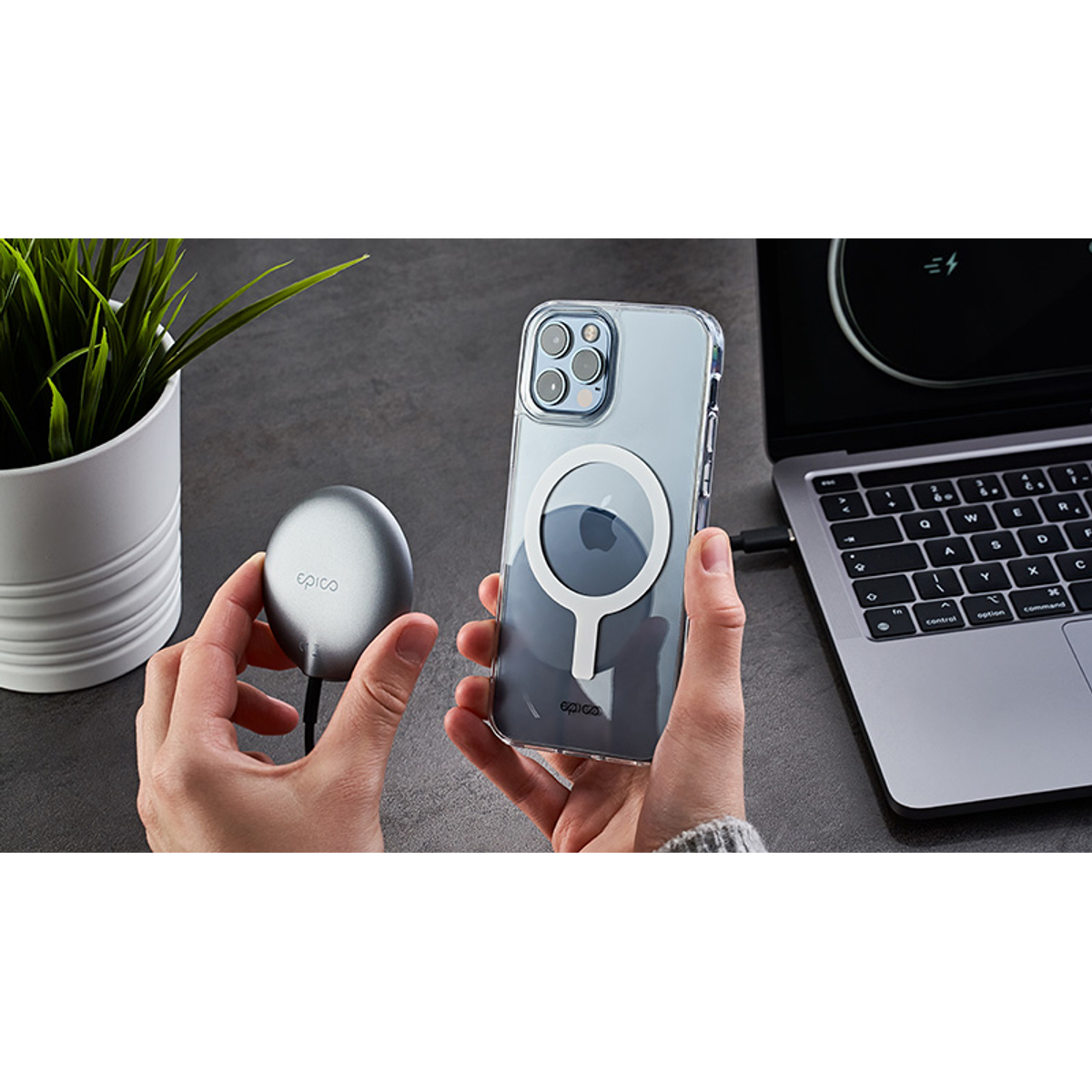 Magnetic Wireless Charger - Black