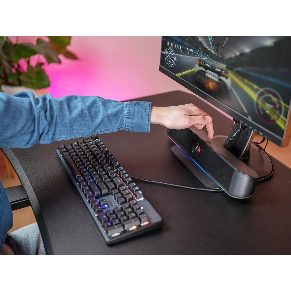 GXT619 Thorne RGB LED Soundbar