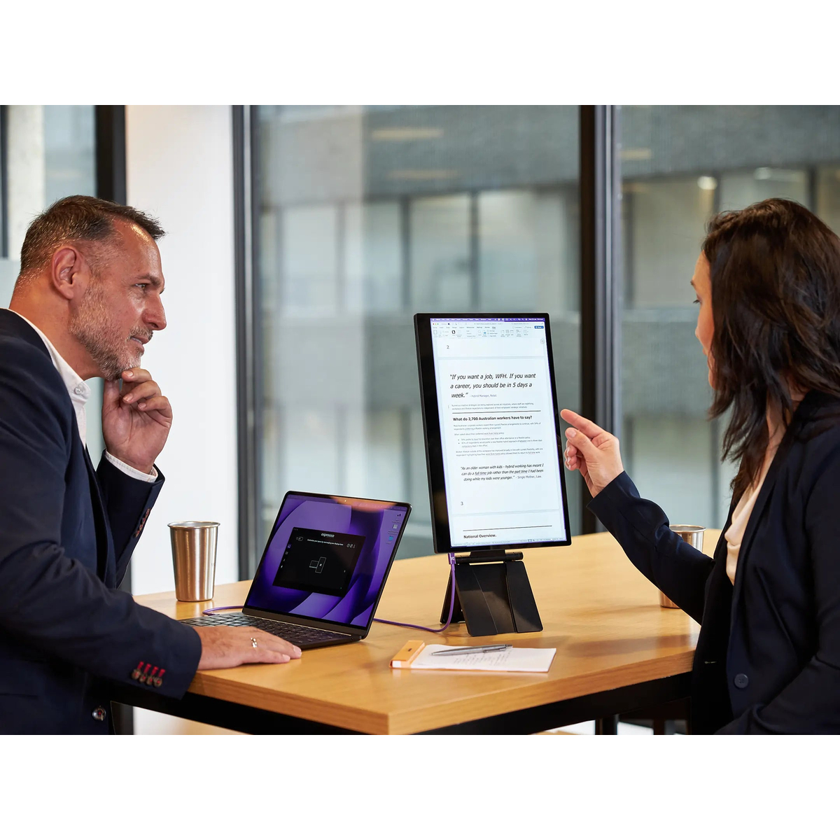 Espresso Displays 15P With Stand +