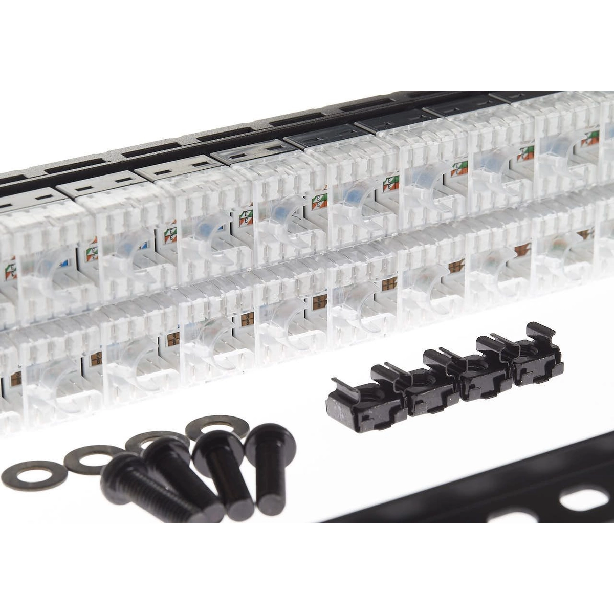 4C   Cat 6 RJ45 : 1RU 48 Port Patch Pane