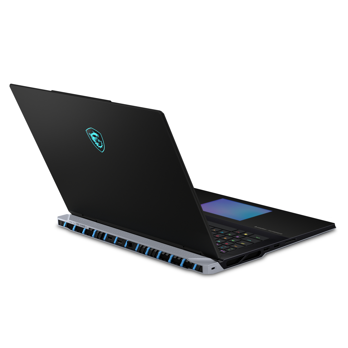 Titan 18 RTX5090 U9 96GB 2TB W11H