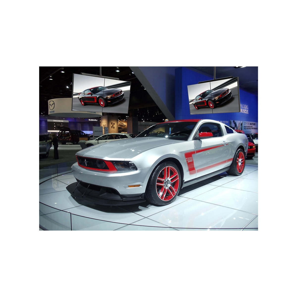 DS-VWT955-2X2 Video Wall Ceil Mount 2x2