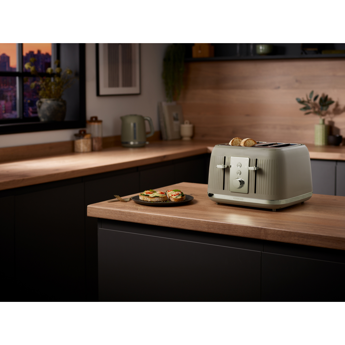 Dusk Toaster - Green