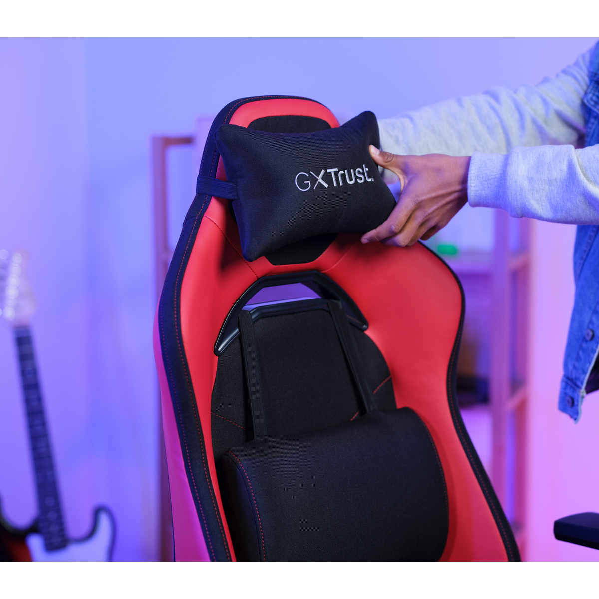 GXT714R Ruya Gaming Chair Red UK