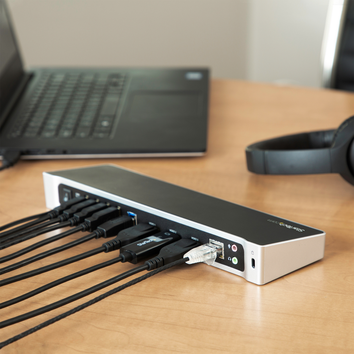 Triple-Video Docking Station for Laptops