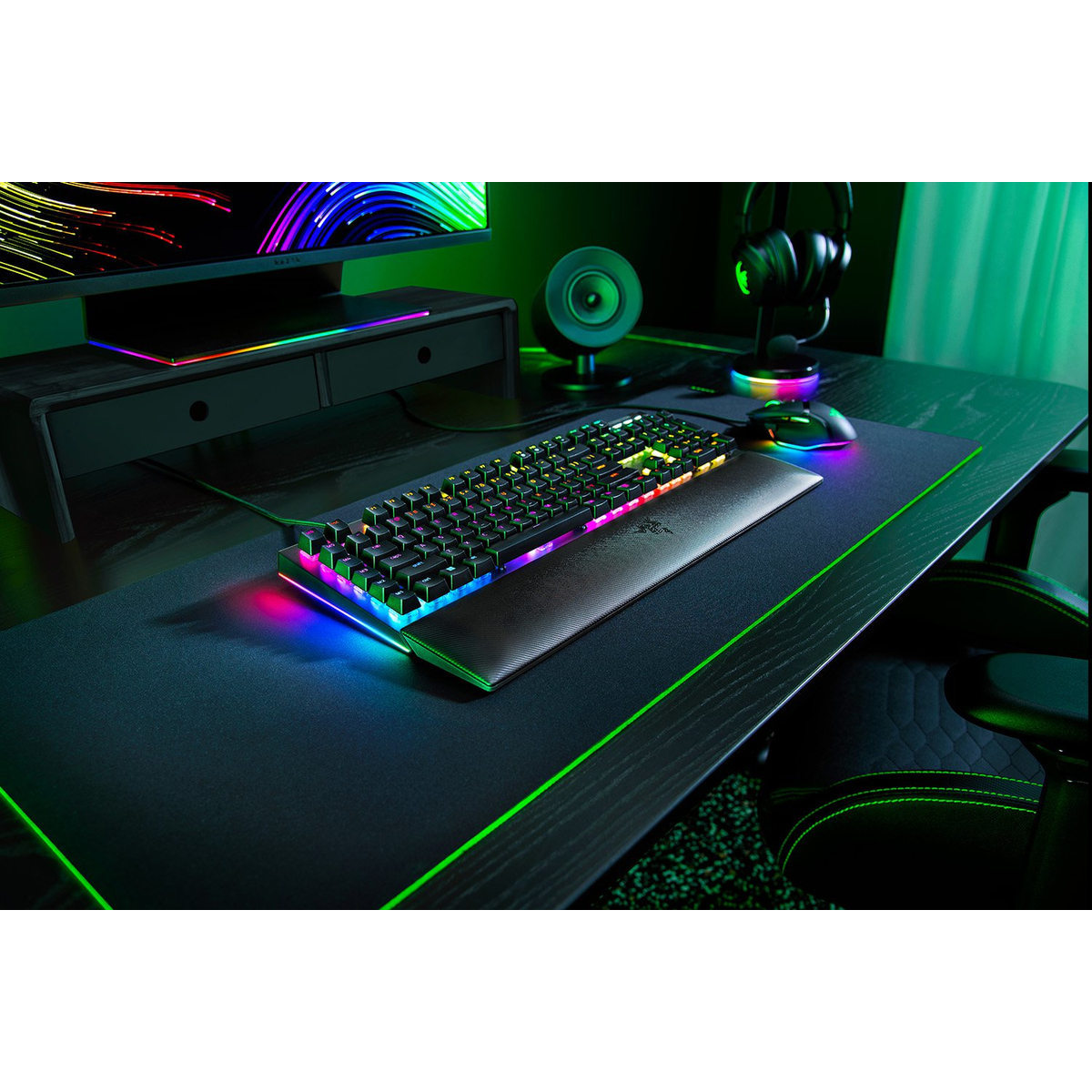 BlackWidow V4 (Green Switch) - UK Layout