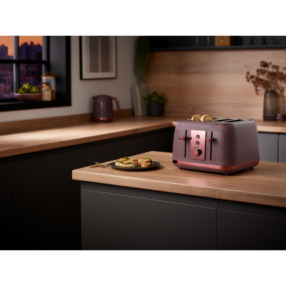 Dusk Toaster - Purple
