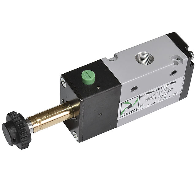 Pneumax 1/8" BSPP Female Solenoid Valve
