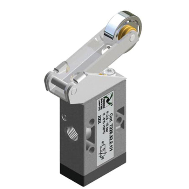 Pneumax 1/8" BSPP Female Lever Valve