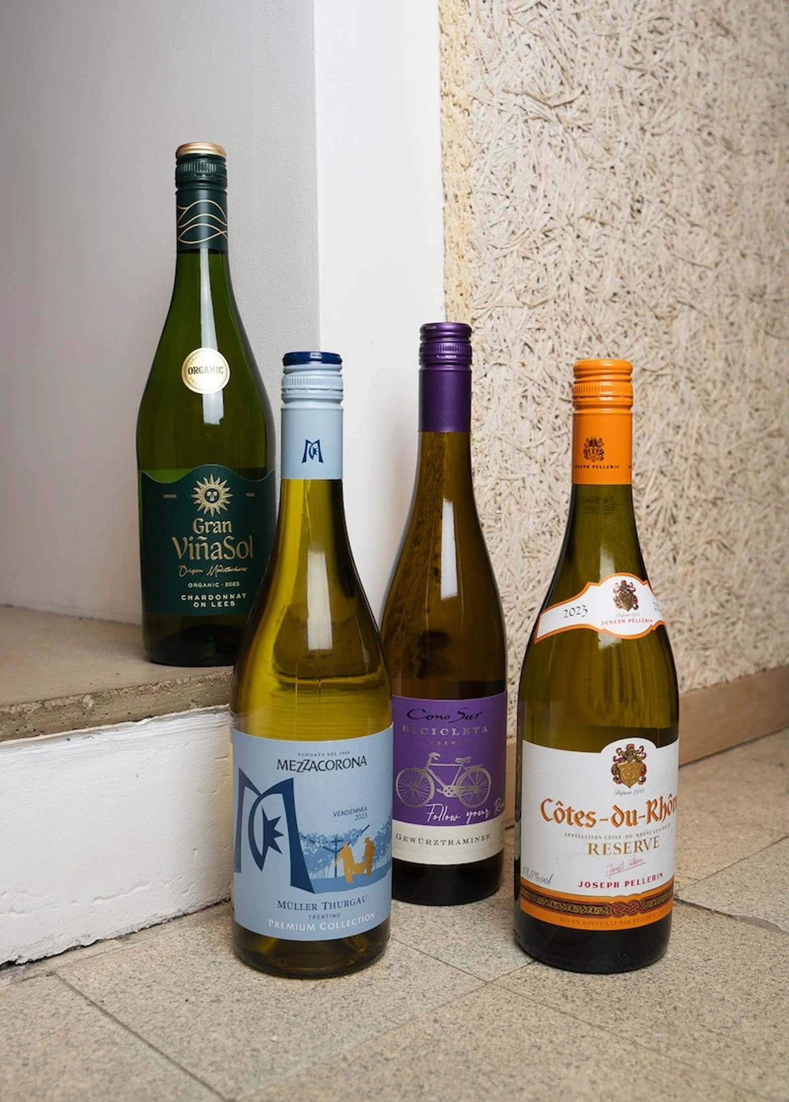 Vitt vin under 100 kr