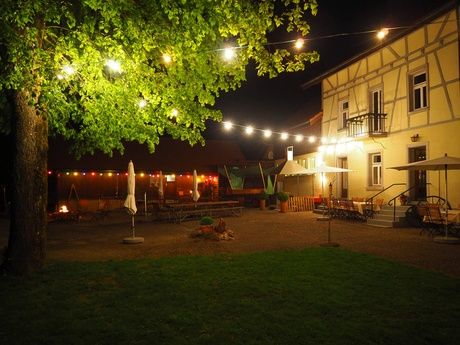 Sommerliche Feierlichkeit beim Gasthof EBERG