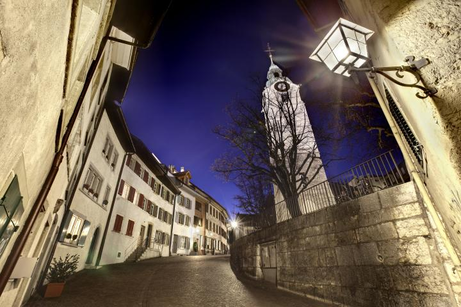 Tour de la ville de nuit