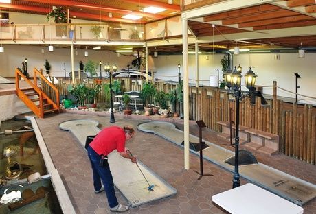 Hallenminigolf