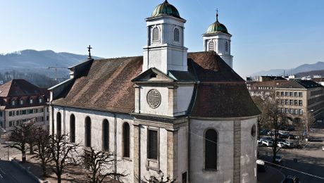 Stadtkirche von der Seite