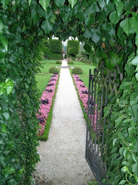 Barockgarten des Schlosses Wartenfels