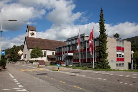 Gemeindehaus und Kath. Kirche Trimbach