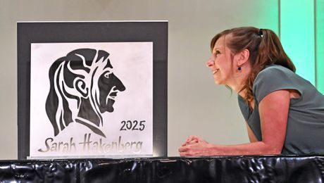 Sarah Hakenberg - Remo Fröhlicher
