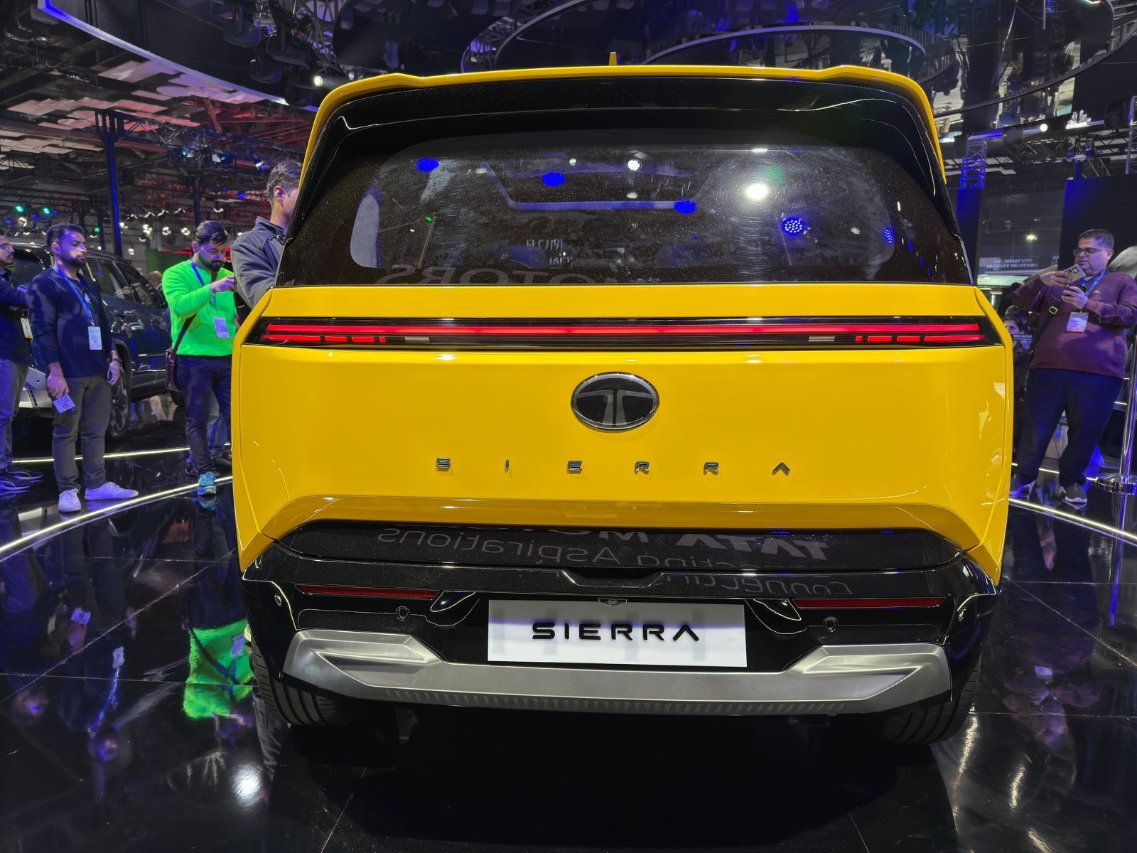 Tata Sierra back