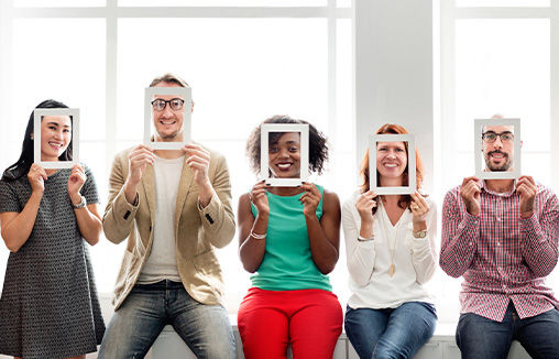 10 Things Happy People Do Differently