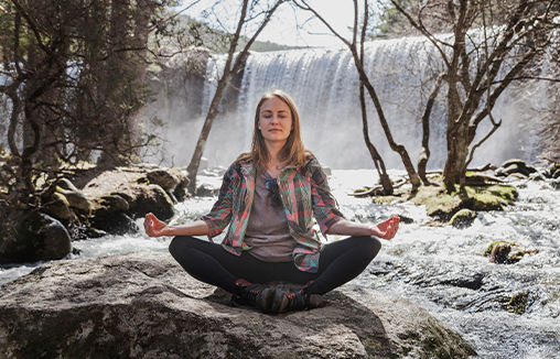 How to Connect with the Natural World and Find Peace and Tranquility?