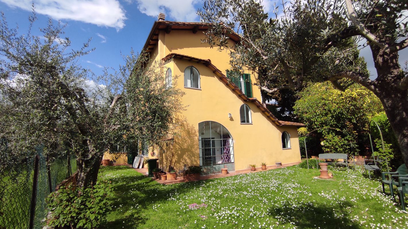 Splendida villetta immersa nel verde