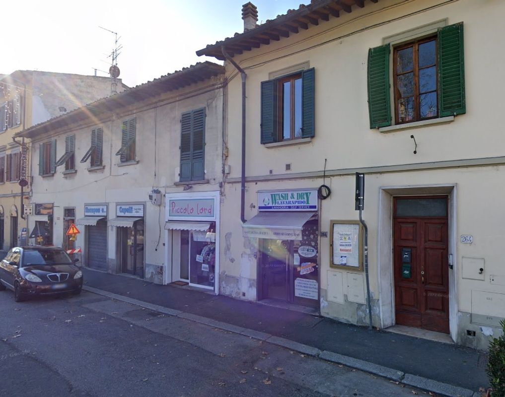 Fondo commerciale in zona di alto passaggio