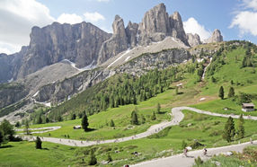 SELLARONDA Bike Day: scala i passi dolomitici