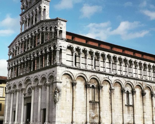 Lucca, tra bestie medievali e torri