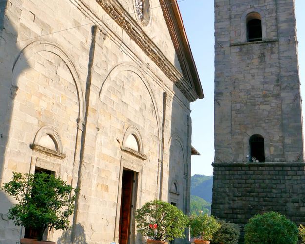 Trekking urbano: Castelnuovo e la Fortezza di Mont'Alfonso