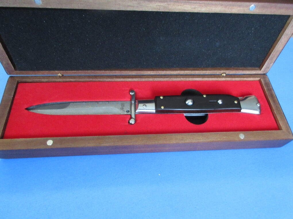 Premium Switch Blades New Design OTF Switchblade