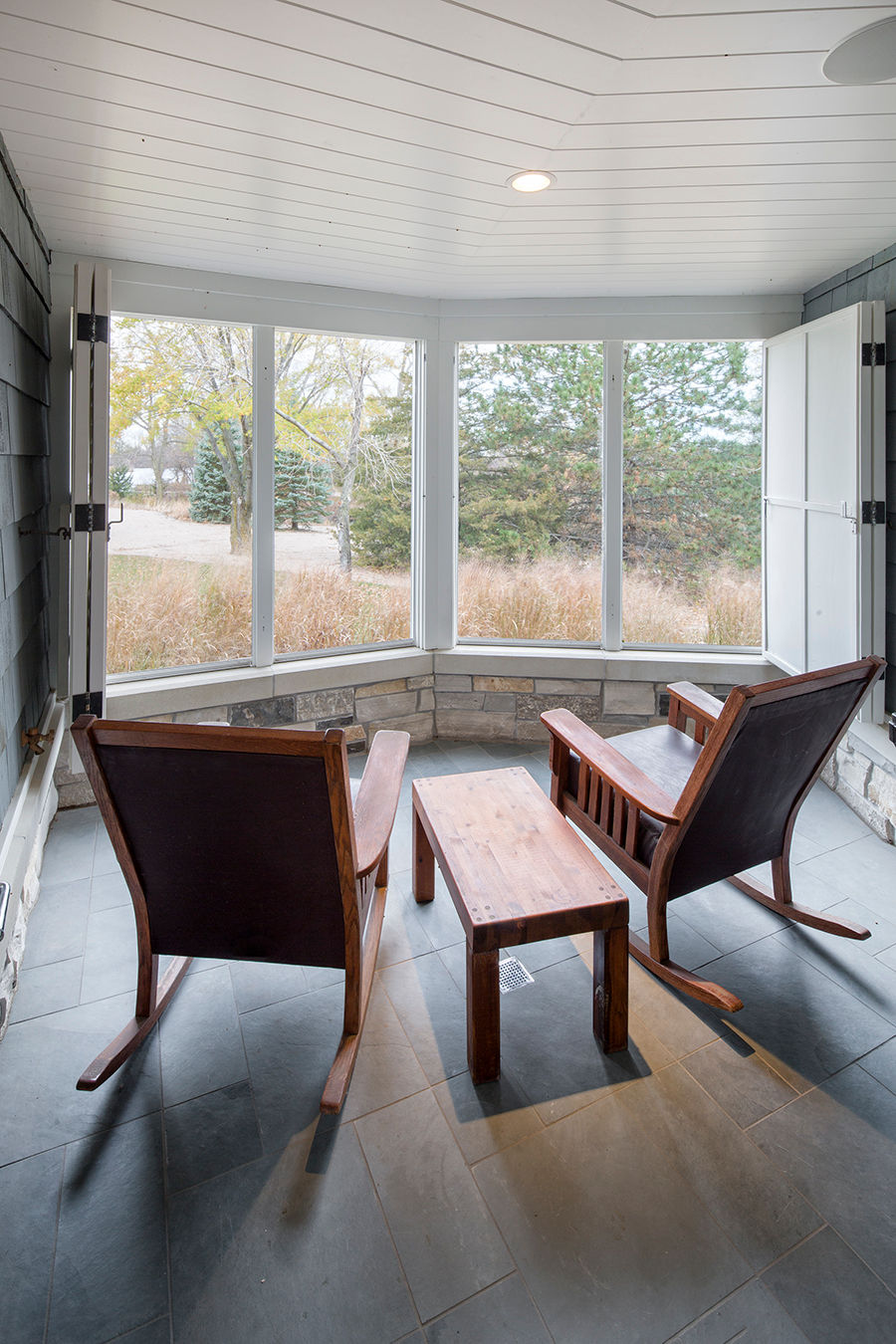 North Bend Lake House - Image 14