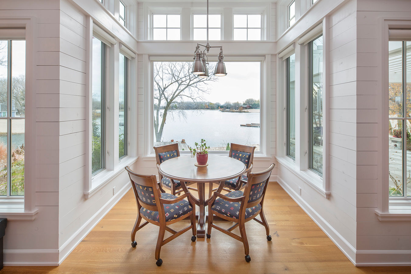 North Bend Lake House - Image 21