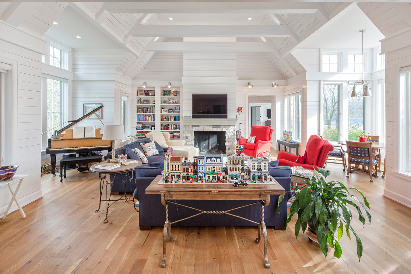 North Bend Lake House - Image 22