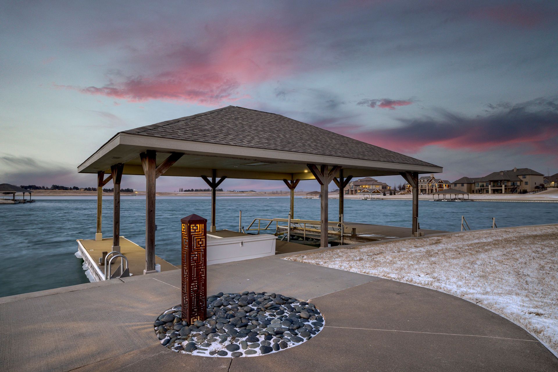 Bennington Lake House No 1 - Image 20