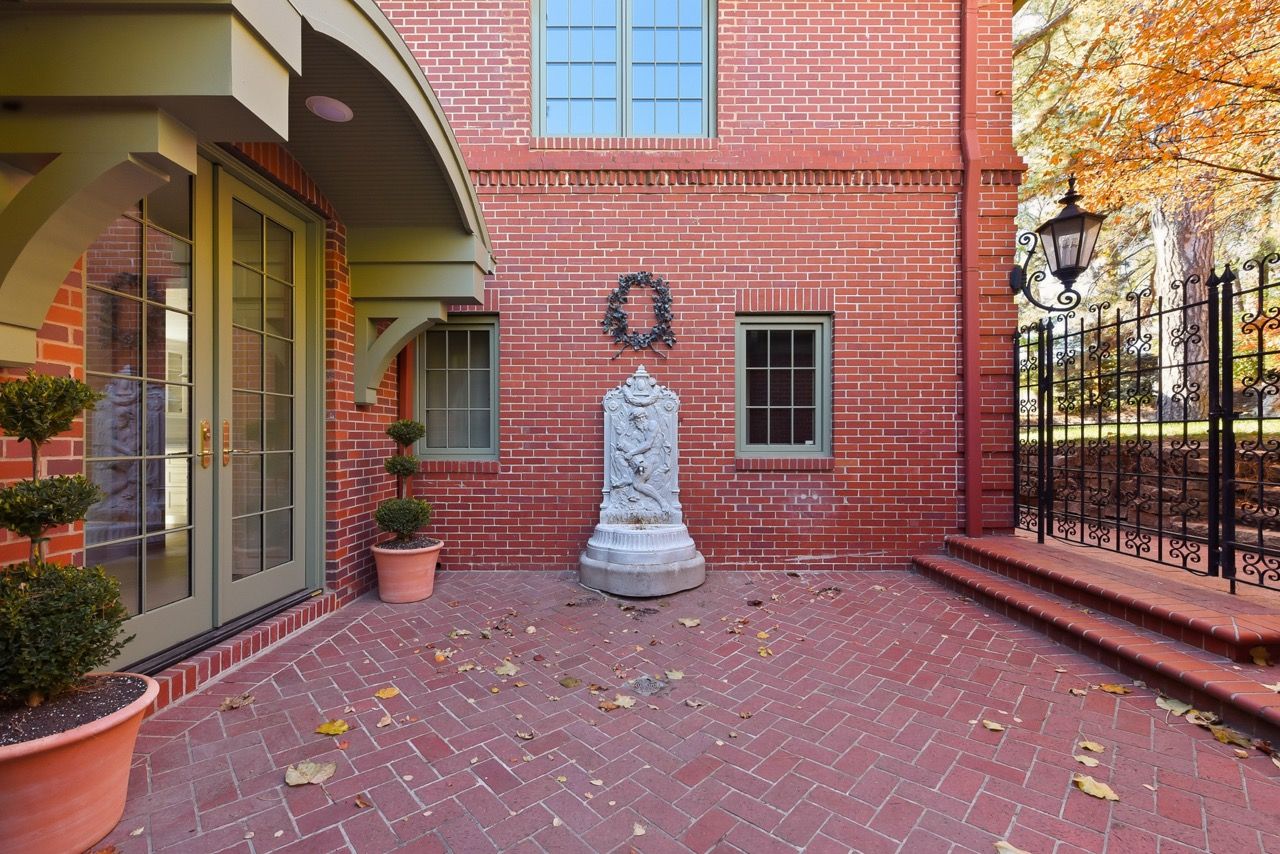 Fairacres Renovation and Additions - Image 11