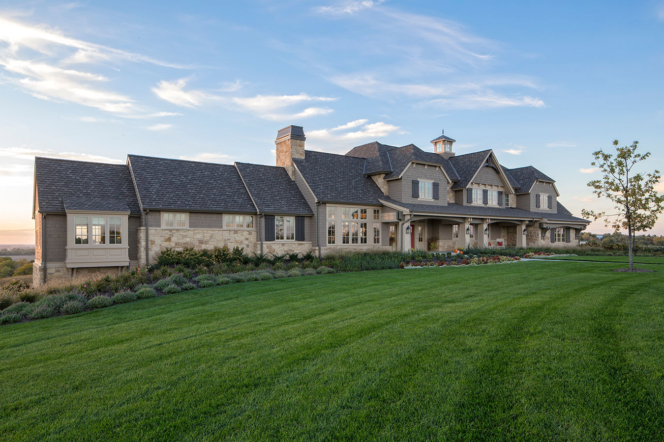 Luxury Estate - Image 3