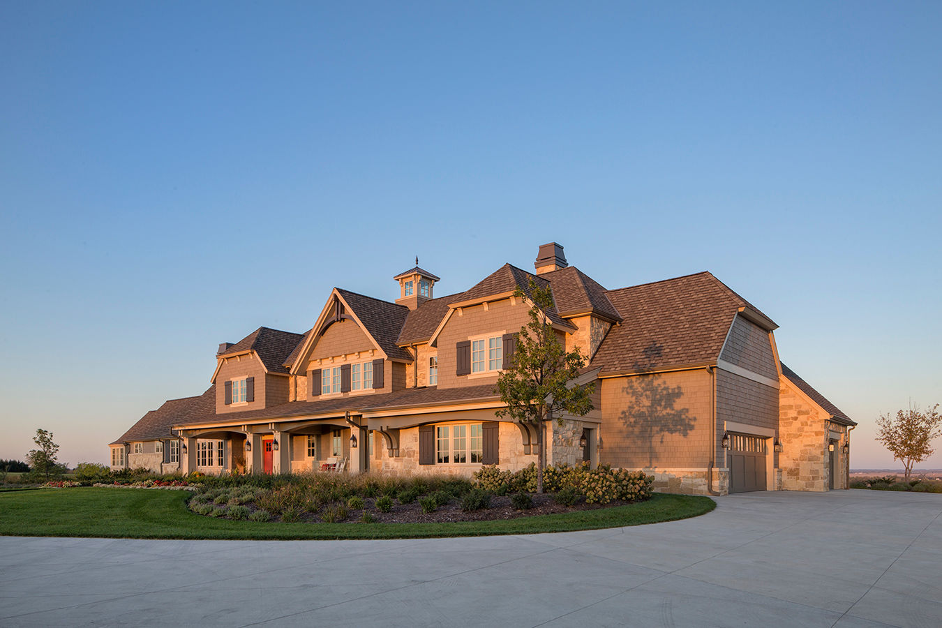 Luxury Estate - Image 14