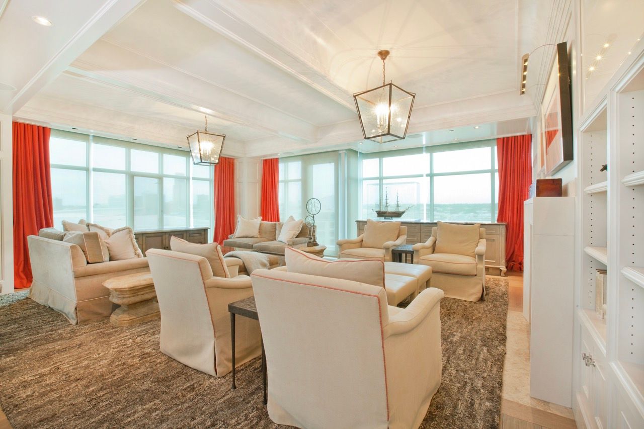River View Penthouse - Image 18