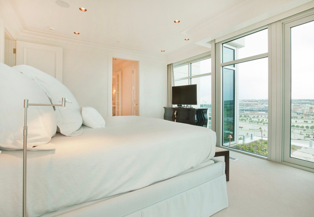 River View Penthouse - Image 27