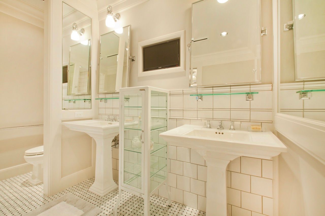 River View Penthouse - Image 39