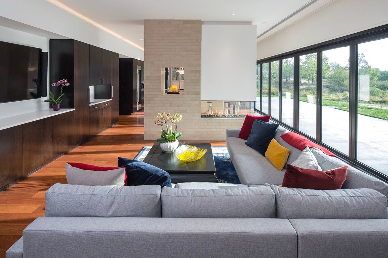 Modern Lake House - Image 21