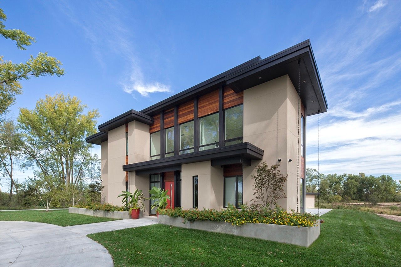 Modern Lake House - Image 35