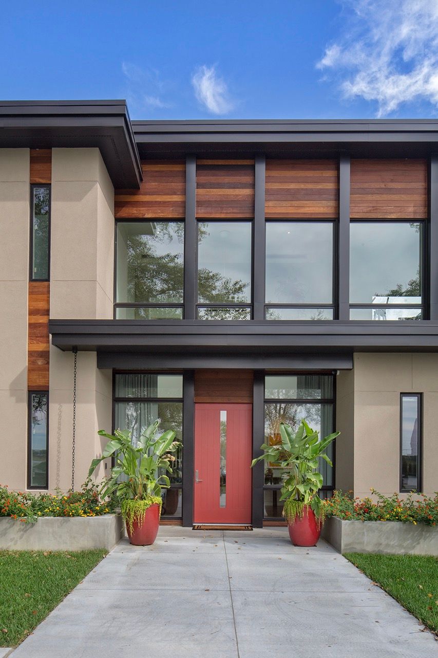 Modern Lake House - Image 39