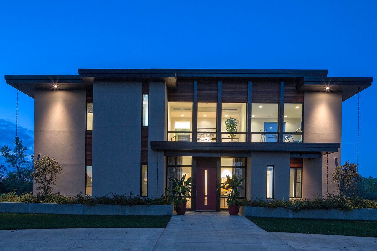 Modern Lake House - Image 47
