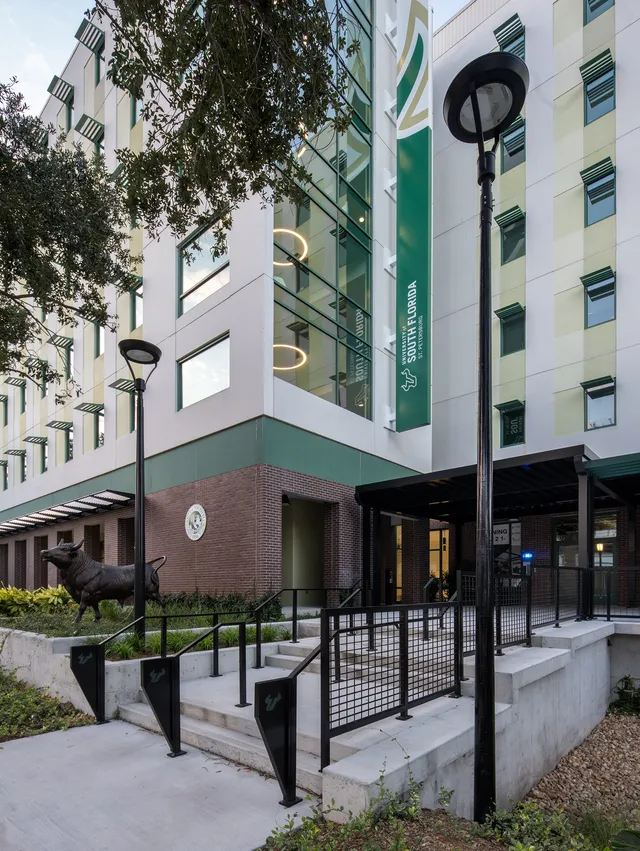 University of South Florida St. Petersburg Osprey Suites & Dining Hall 